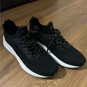 FABLETICS SNEAKERS